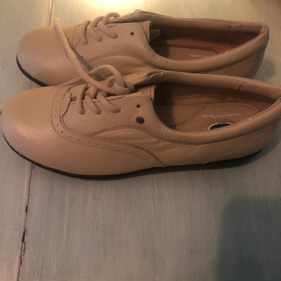 Woman’s Dr Scholl’s shoes never worn size 8.5M - Picture 3 of 7